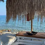 Сasa de vacaciones Mara με ιδιωτική παραλία