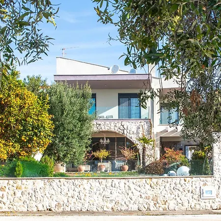 Mara με ιδιωτική παραλία بيت للعطل