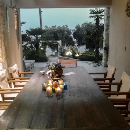 Mara με ιδιωτική παραλία Loutra Elevtheron