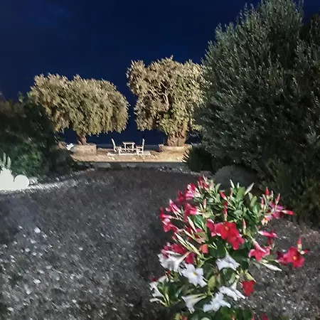 Holiday home Mara με ιδιωτική παραλία