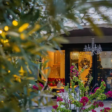 Mara με ιδιωτική παραλία * Loutra Elevtheron