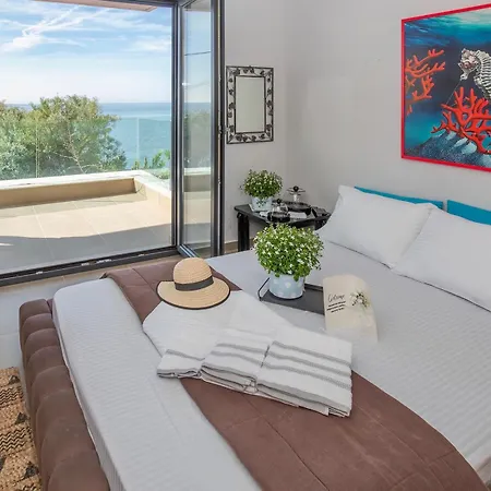 Holiday home Mara με ιδιωτική παραλία