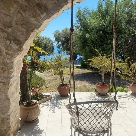 بيت للعطل Mara με ιδιωτική παραλία