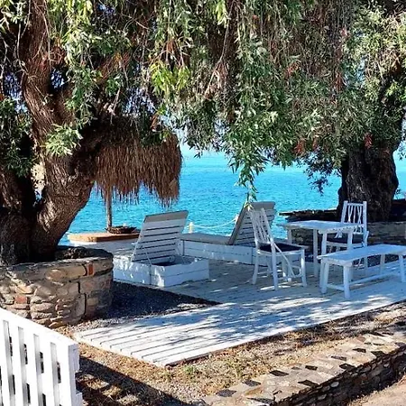 Mara με ιδιωτική παραλία * Loutra Elevtheron