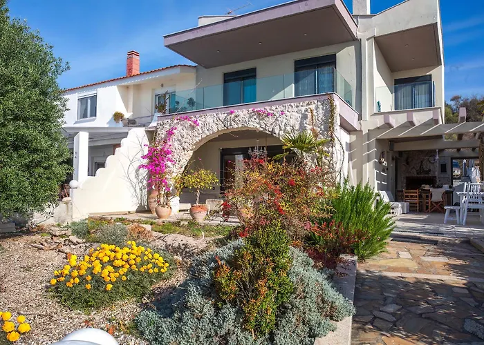 Mara με ιδιωτική παραλία