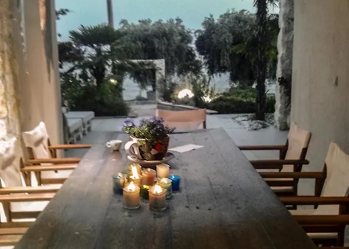 Mara με ιδιωτική παραλία Loutra Elevtheron