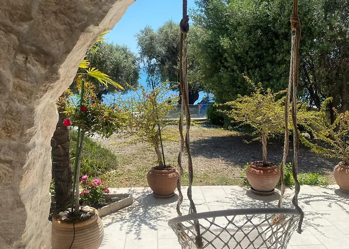 Tatil Evi Mara με ιδιωτική παραλία