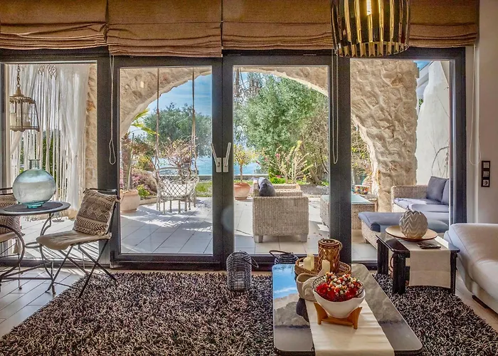 Mara με ιδιωτική παραλία * Loutra Elevtheron