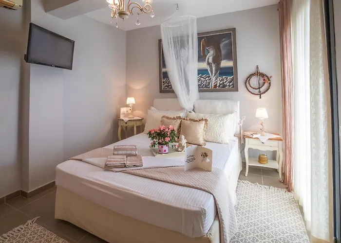 Mara με ιδιωτική παραλία Loutra Elevtheron